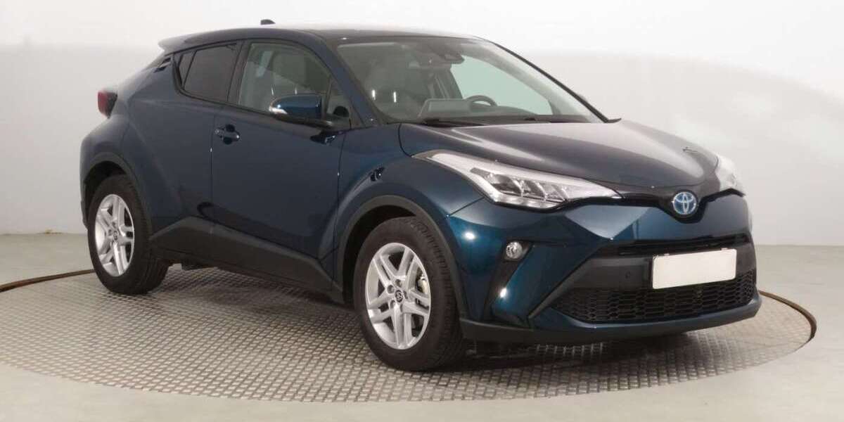 Toyota C-HR 15.571 km 23.990 &euro; München 81673
