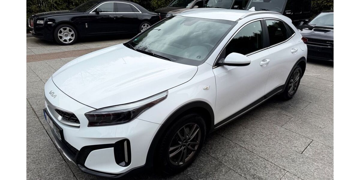 Kia XCeed 124.000 km 16.980 &euro; München 81827