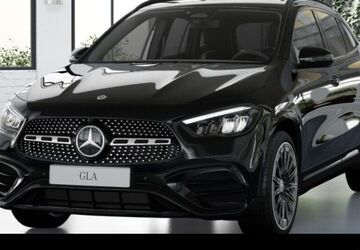 Mercedes-Benz GLA 200 9.900 km 40.900 &euro; München 80636