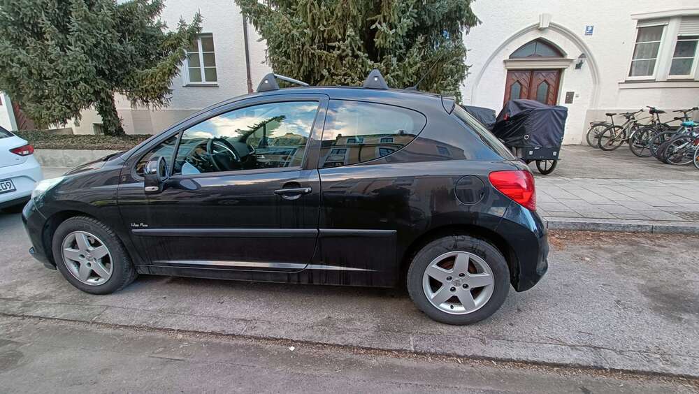 Peugeot 207 208.144 km 750 &euro; München 80805