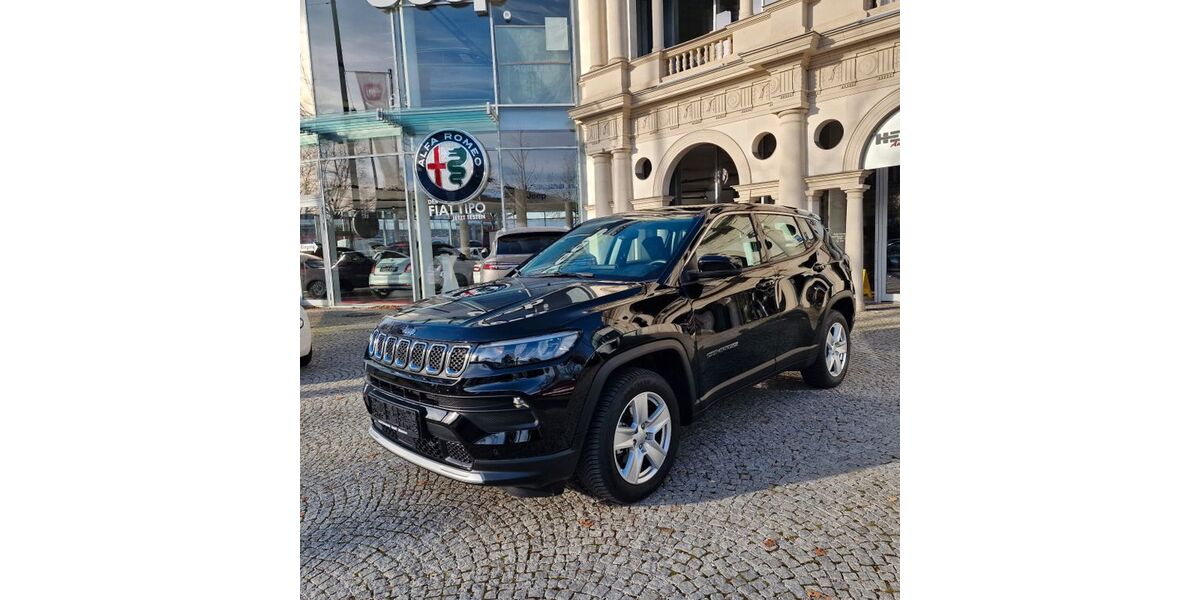 Jeep Compass 7.600 km 25.990 &euro; München 81827