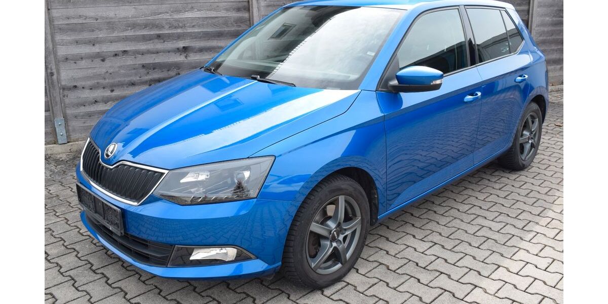 Skoda Fabia 63.600 km 12.890 &euro; Puchheim 82178