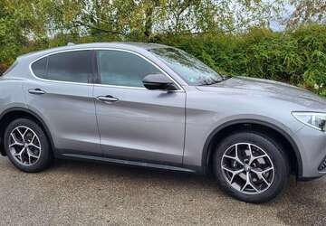 Alfa Romeo Stelvio 59.800 km 22.000 &euro; Unterhaching 82008