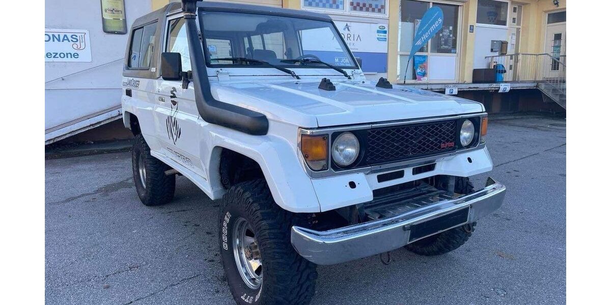 Toyota Land Cruiser 200.000 km 25.900 &euro; München 81829