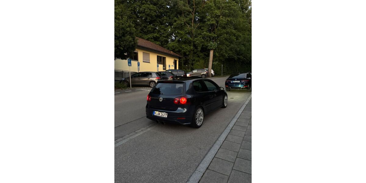 VW Golf 255.000 km 4.635 &euro; München 80933