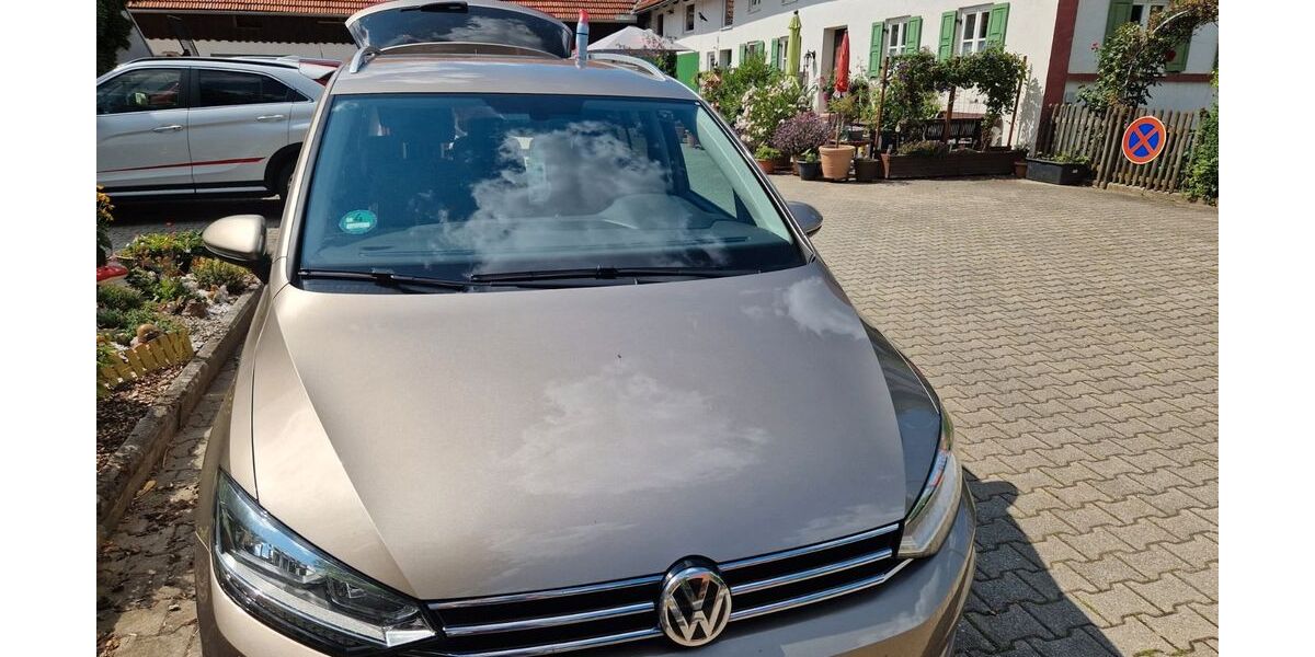 VW Touran 206.000 km 13.500 &euro; Neufahrn 85375