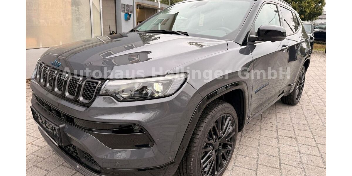 Jeep Compass 23.286 km 34.900 &euro; Schwaig 85445