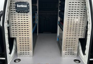 Opel Combo 33.156 km 14.990 &euro; München 81825