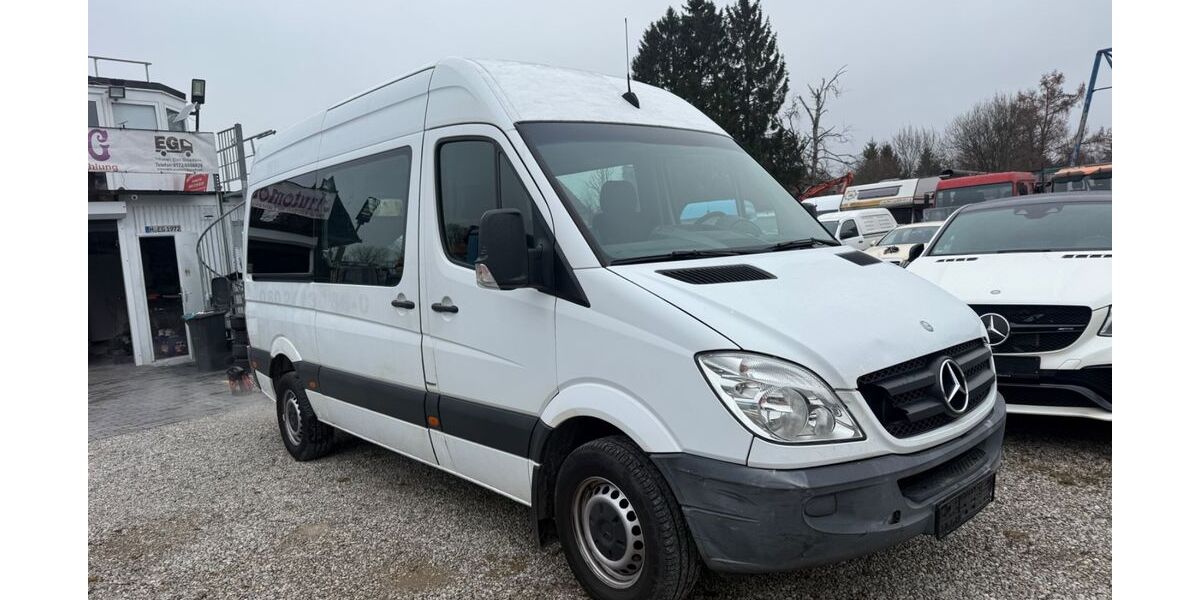 Mercedes-Benz Sprinter 332.000 km 5.999 &euro; München 81245