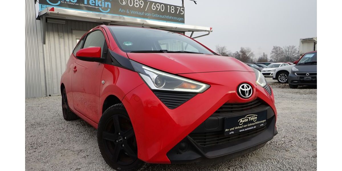 Toyota Andere 57.329 km 8.950 &euro; München 81829