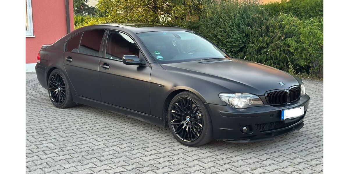 BMW 740 186.000 km 6.450 &euro; München 81827