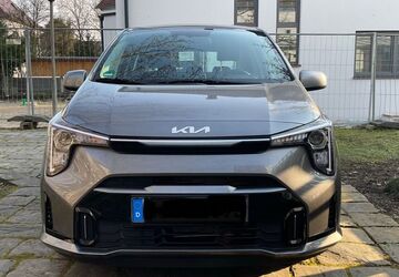 Kia Picanto 15.200 km 15.800 &euro; München 81247