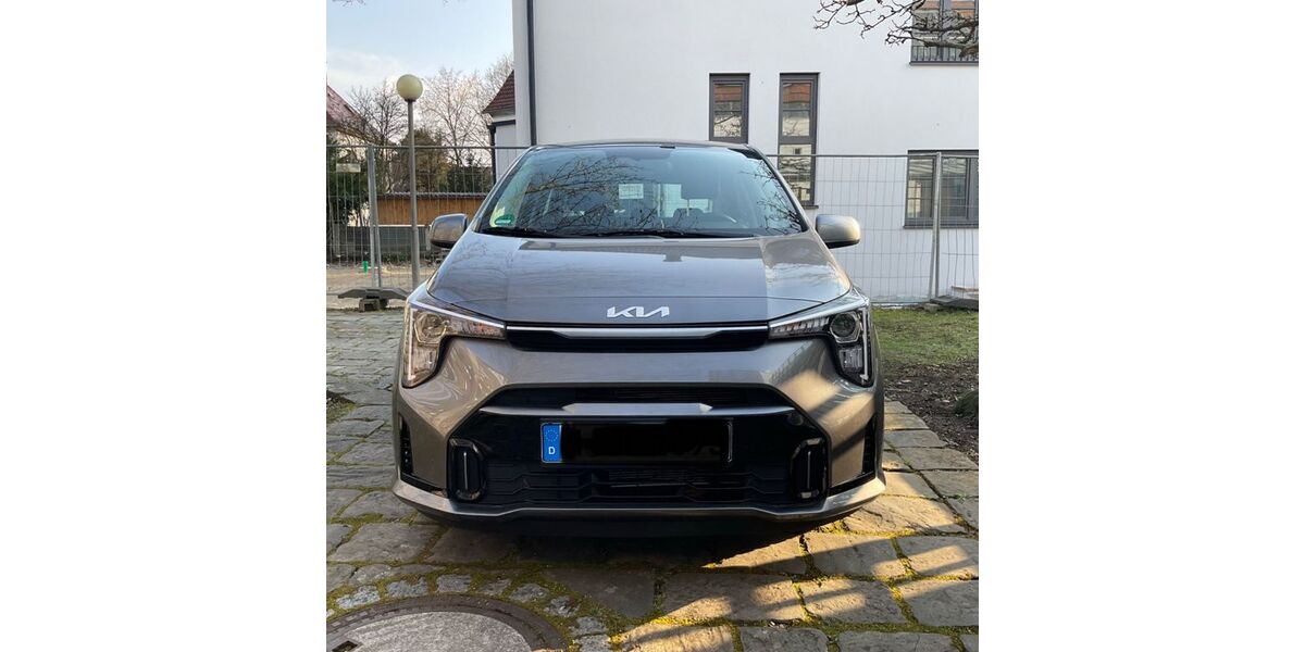 Kia Picanto 15.200 km 15.800 &euro; München 81247