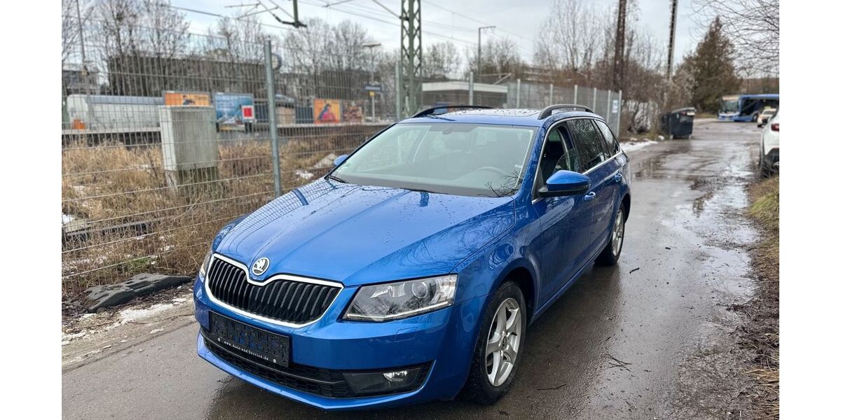Skoda Octavia 51.000 km 11.900 &euro; München 81929