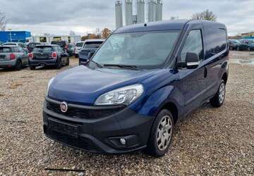 Fiat Doblo 22.961 km 12.990 &euro; München 81827
