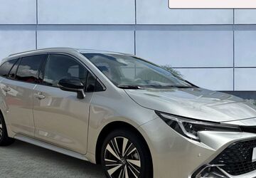 Toyota Corolla 2.890 km 30.879 &euro; Ismaning 85737