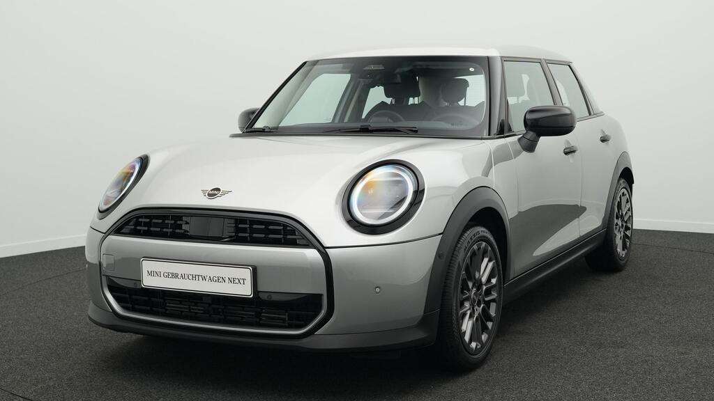 Mini Cooper C 9.881 km 27.683 &euro; München 80788