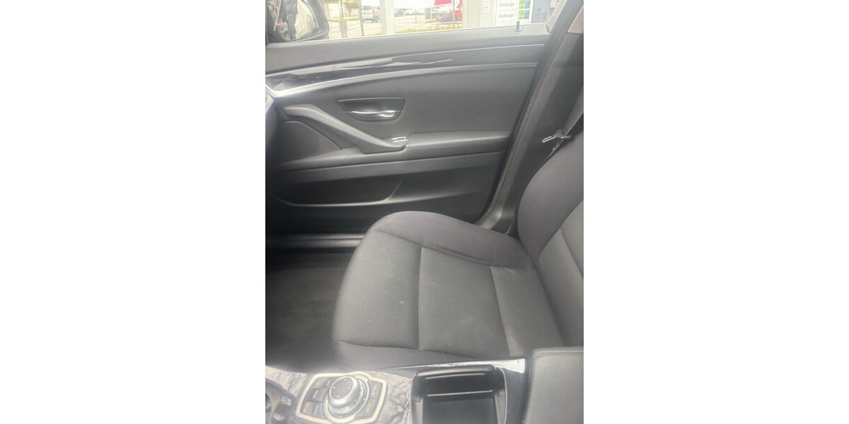 BMW 520 144.150 km 12.000 &euro; München 80313