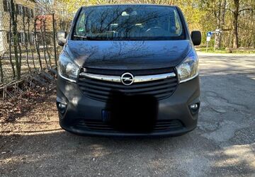Opel Vivaro 223.034 km 10.300 &euro; München 80992