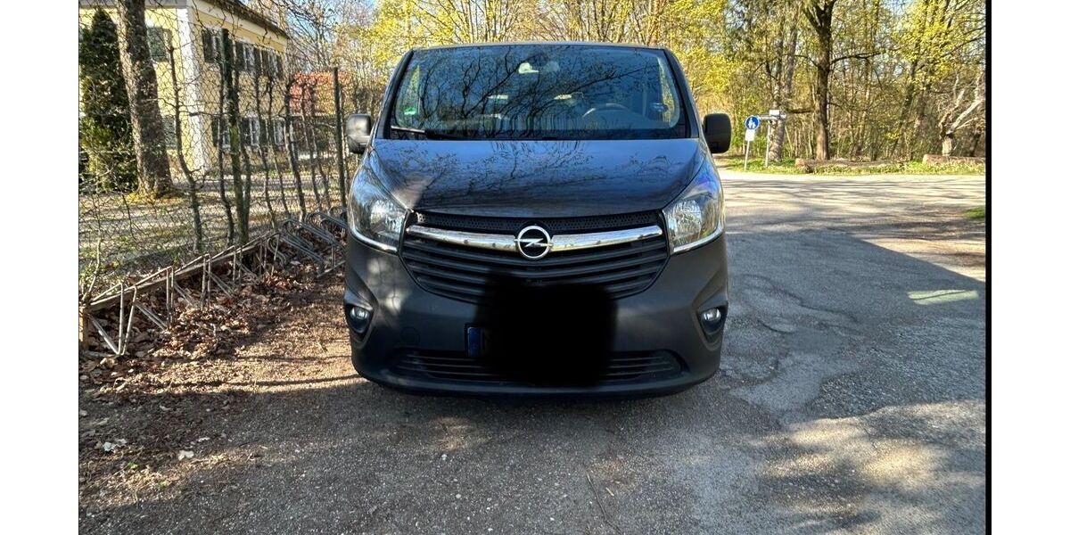 Opel Vivaro 223.034 km 10.300 &euro; München 80992