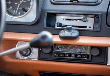 Peugeot 404 84.000 km 29.900 &euro; Brunnthal 85649