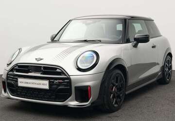 Mini John Cooper Works 7.606 km 37.917 &euro; München 80788