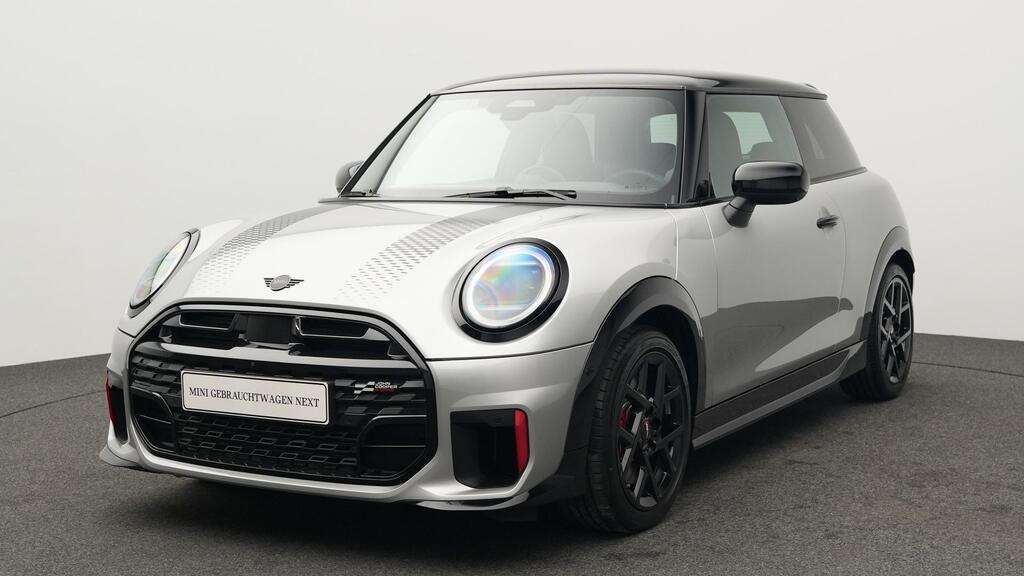 Mini John Cooper Works 7.606 km 37.917 &euro; München 80788