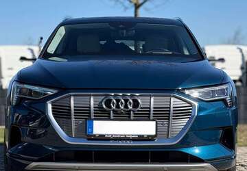 Audi e-tron 49.710 km 39.980 &euro; Puchheim, St 82178