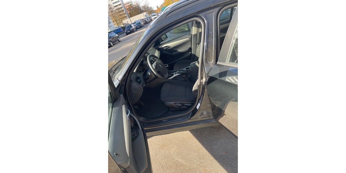 BMW X1 150.000 km 8.100 &euro; München 80313