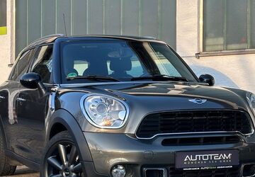 Mini Countryman S (Cooper) 96.124 km 12.599 &euro; Egling 82544