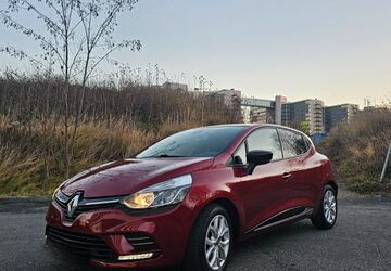 Renault Clio 19.600 km 10.999 &euro; München 81675