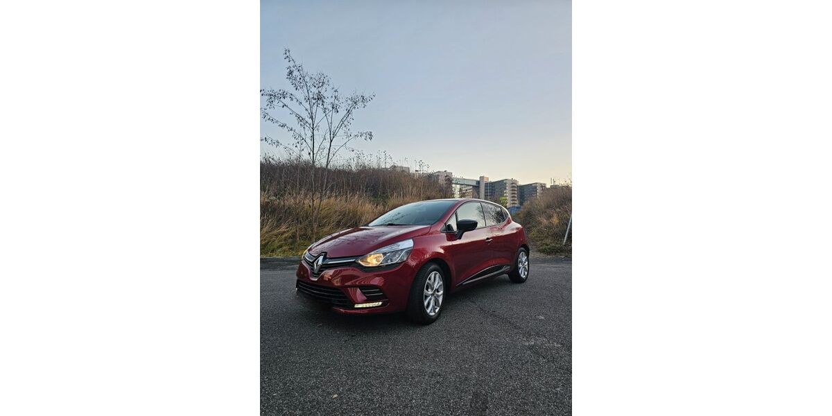 Renault Clio 19.600 km 10.999 &euro; München 81675