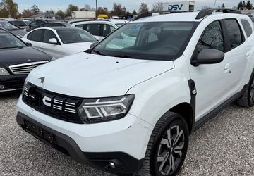 Dacia Duster 42.000 km 12.800 &euro; München 81829