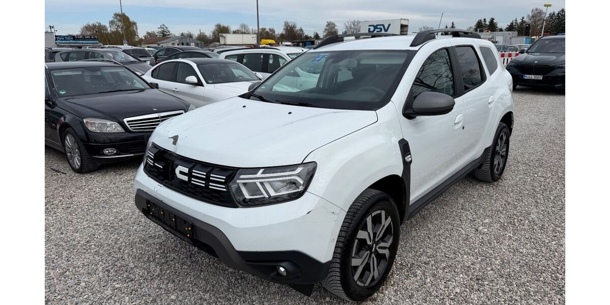 Dacia Duster 42.000 km 12.800 &euro; München 81829