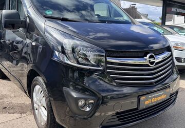 Opel Vivaro 120.000 km 14.990 &euro; München 81825