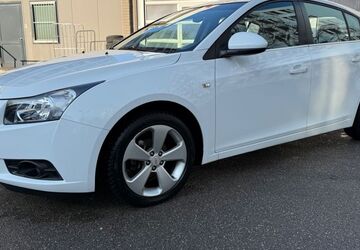 Chevrolet Cruze 69.111 km 6.900 &euro; München 80636