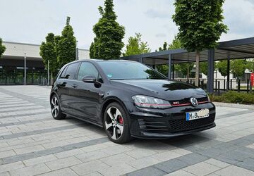 VW Golf 67.000 km 21.990 &euro; münchen 81927