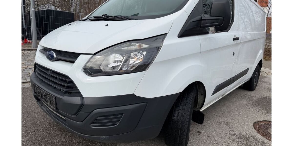Ford Transit Custom 113.652 km 9.777 &euro; Puchheim 82178