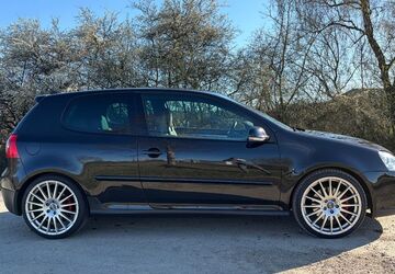 VW Golf 130.000 km 9.000 &euro; Pliening 85652