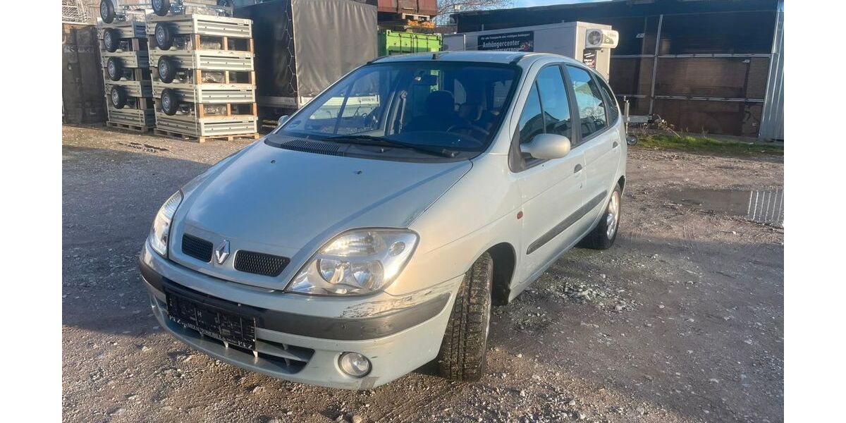 Renault Scenic 181.000 km 1.950 &euro; München 80998