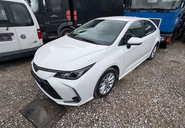 Toyota Corolla 80.000 km 15.411 &euro; München 81829