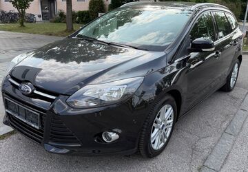 Ford Focus 63.000 km 6.990 &euro; München 81825