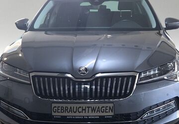 Skoda Superb 31.000 km 29.960 &euro; München 80935