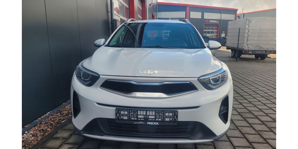 Kia Stonic 95.000 km 11.200 &euro; Puchheim (nähe München) 82178