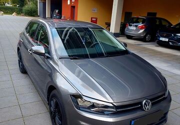 VW Polo 124.500 km 9.550 &euro; Garching 85748