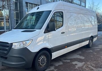 Mercedes-Benz Sprinter 185.600 km 16.800 &euro; München 81929