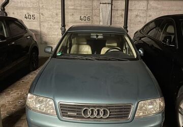 Audi A6 206.000 km 2.900 &euro; München 81925