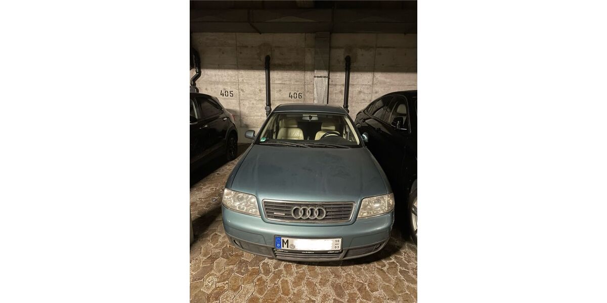 Audi A6 206.000 km 2.900 &euro; München 81925