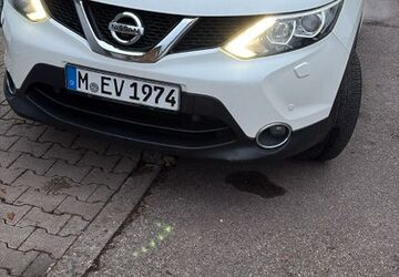 Nissan Qashqai 105.000 km 11.700 &euro; München 81547