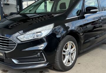 Ford Galaxy 225.700 km 12.900 &euro; München 80939